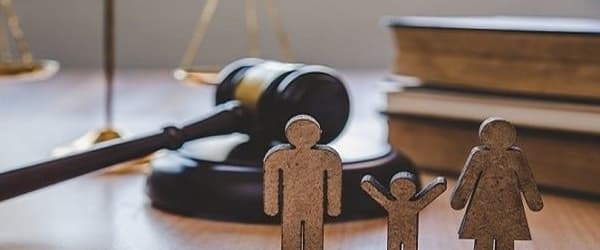 چرا باید بهترین وکیل را انتخاب کنیم؟